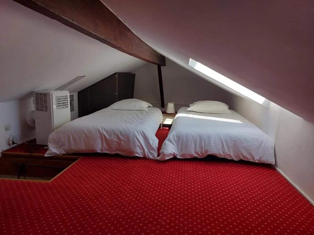 In The Hart Of Old Cannes - Place Du Suquet - 2 Min Walking Distance From Palais De Festivals And Beaches