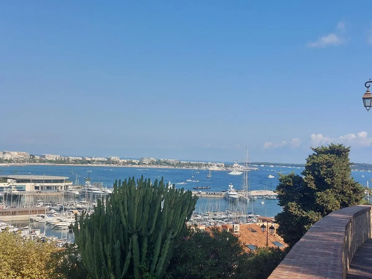 Apartment Cannes - Place Du Suquet France