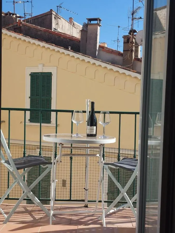 Apartment Cannes - Place Du Suquet